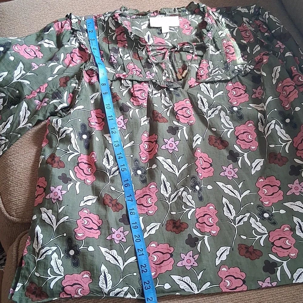 Cleobella Olive Green Floral Tie-Neck Blouse - Picture 5 of 10